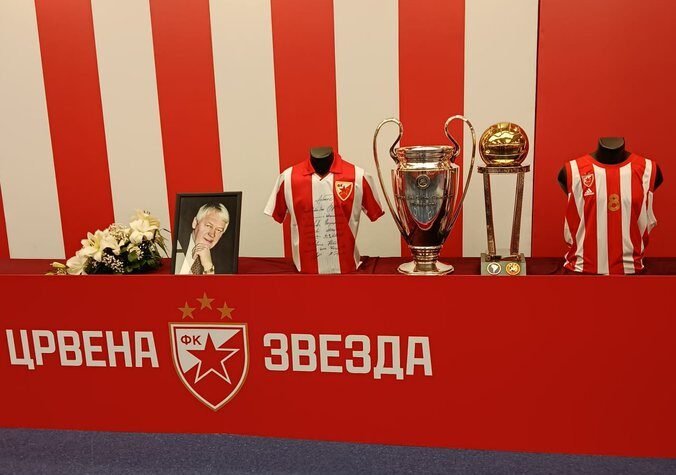 KOMEMORACIJA VLADIMIRU CVETKOVIĆU: Srbija se oprašta od sportskog velikana (FOTO)
