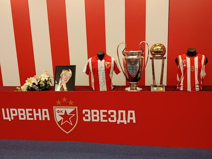 KOMEMORACIJA VLADIMIRU CVETKOVIĆU: Srbija se oprašta od sportskog velikana (FOTO)