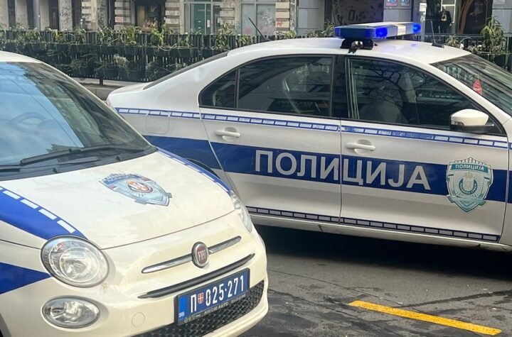 LANČANI SUDAR U CENTRU BEOGRADA: Učestvovala tri automobila i autobus, stvaraju se velike gužve