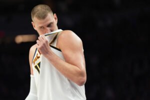 "LEBRONA BI ZA OVO RAZAPELI!" Šokantan napad na Jokića!