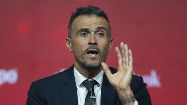 LUIS ENRIKE JE FUDBALSKI GENIJE! Planeta bruji o njegovom lukavom triku: Zašto je naredio svom golmanu da ispucava loptu u aut? Taktika koja je šokira