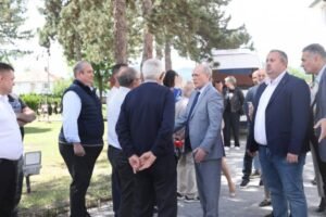 MINISTAR MILAN KRKOBABIĆ U POSETI ŠUMADIJSKOM MESTU CEROVAC KOD KRAGUJEVCA! I reči i dela za spas sela