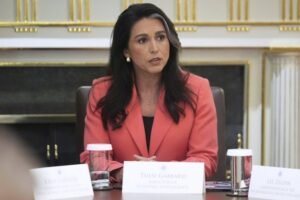 NEĆE VIŠE DA TRPI! Tramp ostao bez još jednog saradnika - Tulsi Gabard podnela ostavku!