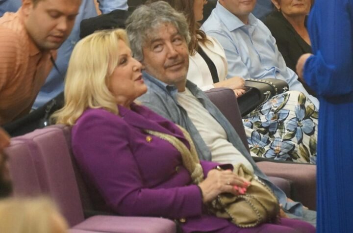 Nije realno da je ova brojka: Evo koliko je dečko Snežane Đurišić od nje zapravo mlađi