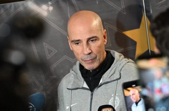 OTKRIVENO! Evo da li Partizan ostaje bez trenera