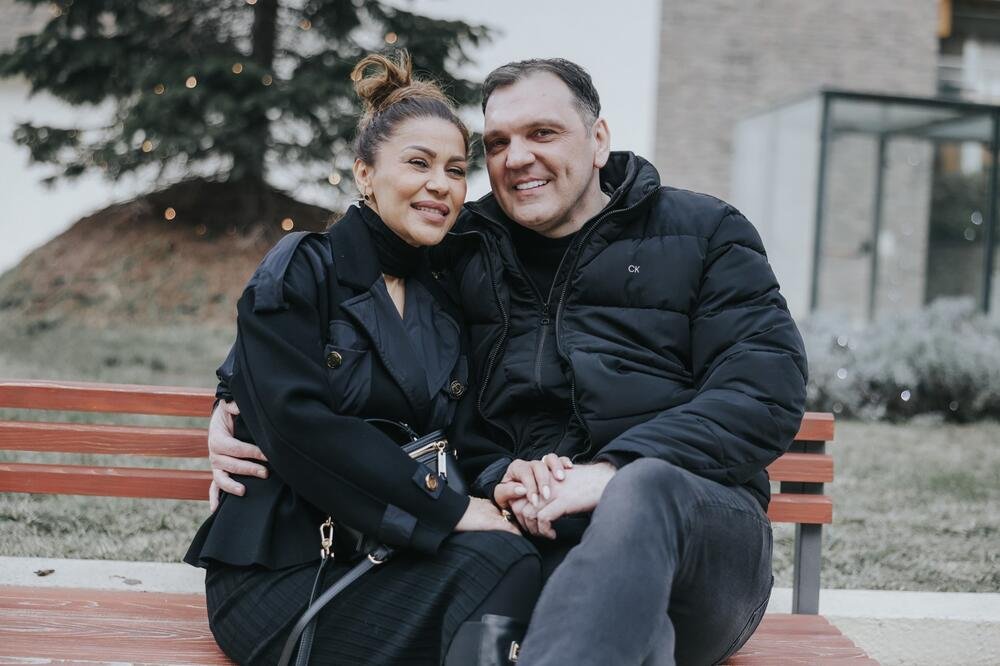 Ovaj pevač će biti kum na svadbi Mine i Kaspera?! Otkrio sve javno, nacija u šoku: "Znao sam i pre medija..."