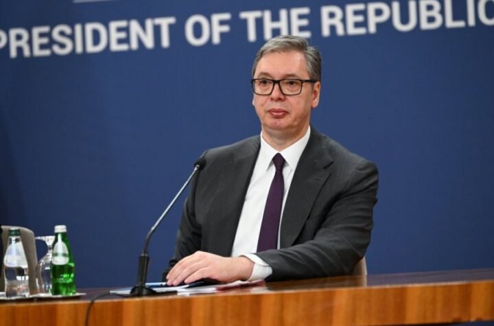 "PARTNERSTVO S KINOM JE ULAGANJE U BUDUĆNOST SRBIJE!" Istorijska poseta Vučića - posle Putina i Trampa, predsednik Srbije sa Sijem