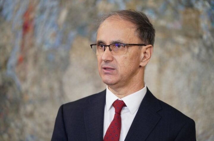 PREMIJER MACUT OŠTRO OSUDIO DIVLJANJE BLOKADERA: "Srbiji je više nego ikad potreban stabilan i miran hod!"