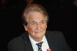 Posle toliko godina, naš čuveni pevač otkrio koju je njegovu pesmu Tito zabranio: Sledićete se kad čujete zašto