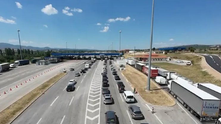 Precizne informacije o stanju na putevima: Evo koliko se čeka na granicama