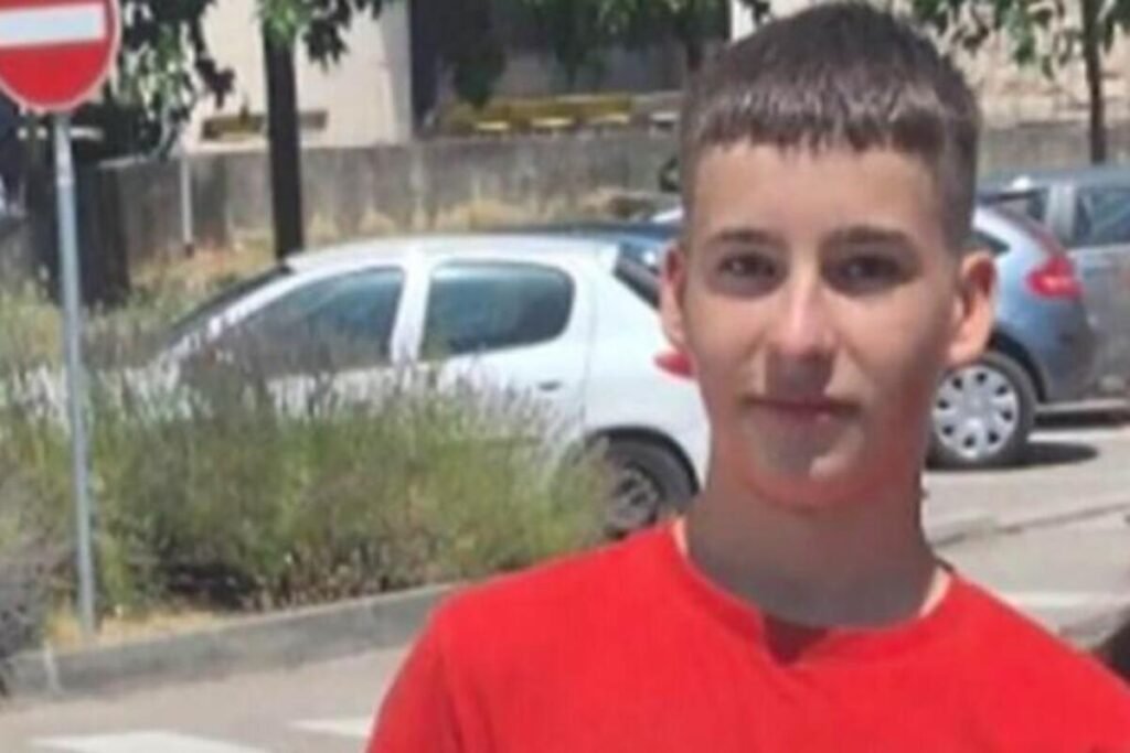 Proglašen Dan žalosti zbog ubistva Luke (19) u Drnišu: "Trebalo je da ide na matursko veče, imao je kupljeno odelo"