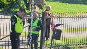 Pukli blokaderi u Šapcu: Najavili veliko okupljanje, a došlo ih manje od 10