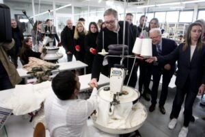 ROBOT KOJI IGRA MORAVAC, I NEVEROVATNE TEHNOLOGIJE: Četvrti dan posete Kini - Vučić: "Ponosan sam..."