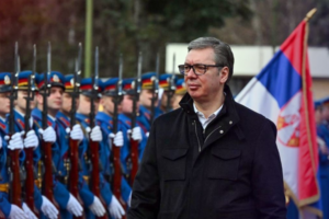 "SAMI ĆEMO DA ČUVAMO SVOJE NEBO I ZEMLJU!" Vučić poslao moćnu poruku naciji! (FOTO)