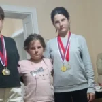 SESTRAMA IZ KRUŠEVCA POŽAR PROGUTAO DOM! Srbija ih je upoznala kada su prodavale badnjake, sada napokon imaju čemu da se raduju! (FOTO)