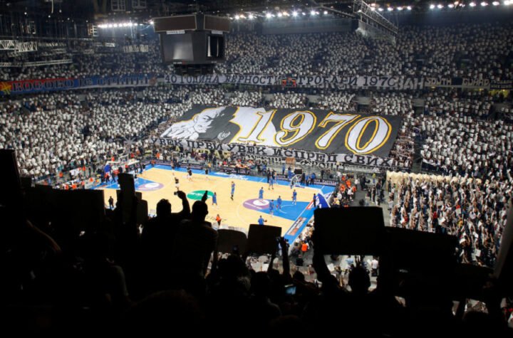 ŠOK ZA CRNO-BELE! Ljubimac grobara, umesto u Partizan, otišao u penziju!