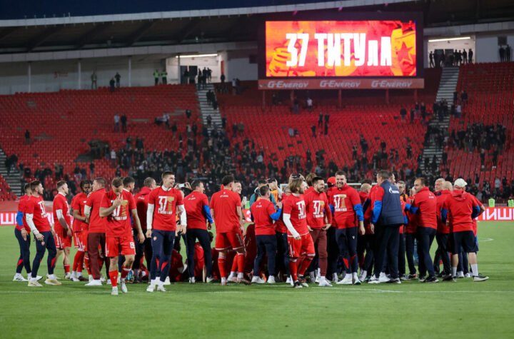 Stranac napušta Crvenu zvezdu! (Foto)