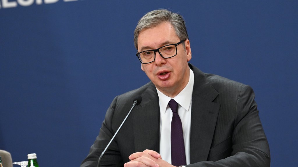 TAČNO U 11 SATI: Oproštajna poseta ambasadora Alžira, ugostiće ga predsednik Vučić