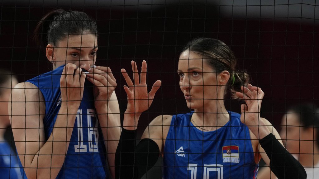 VELIKI POVRATAK MAJE OGNJENOVIĆ! U petoj deceniji će ponovo igrati za reprezentaciju Srbije!