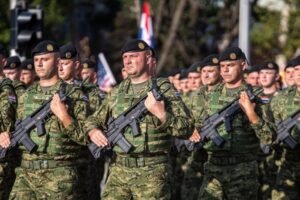 ZA RUBRIKU VEROVALI ILI NE: Vojska Hrvatske zvala mamu "hrabrog" regruta, jer ga boli grlo!