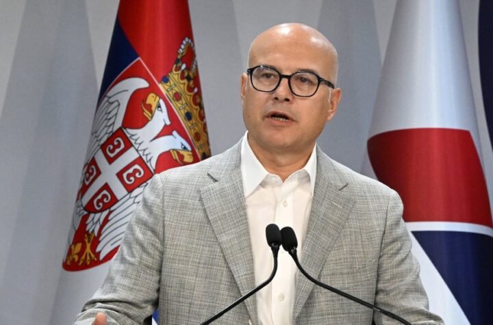 'DOĐITE DA PLANOVIMA NAPRAVIMO DOGOVOR ZA NAŠU SRBIJU' Vučević pozvao građane na veliki narodni skup 27. juna: Od vas zavisi, jer mi smo jedna velika