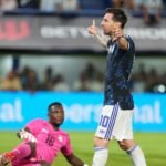 'ON BRILJIRA IZ SEZONE U SEZONU' Ronaldo: Lionel Mesi je najbolji fudbaler svih vremena