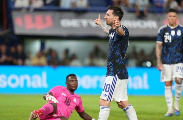 'ON BRILJIRA IZ SEZONE U SEZONU' Ronaldo: Lionel Mesi je najbolji fudbaler svih vremena