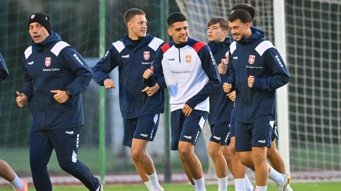 'OSRAMOTILI SU REPREZENTACIJU, NE ZOVI IH VIŠE!' Oštra poruka iz FSS - Paunović dobio podršku za veliku čistku: Preseci, ne mogu oni da biraju utakmic