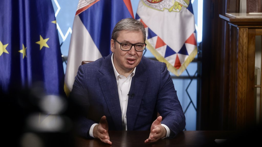 'SRBIJA ODIGRALA VELIKU ULOGU U SPASAVANJU AMERIČKIH PILOTA' Nakon Trampa i general Flin govorio o Vučićevom intervjuu (FOTO)