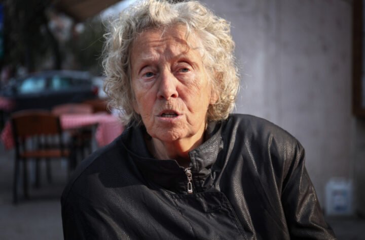 "BIO MI JE ĆEF DA MI POŠALJE SA ONOG SVETA 200 EVRA" Priznanje Eve Ras ledi krv u žilama - evo kako je završila na SUDU!