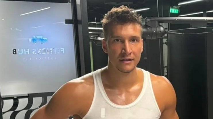 BOGDAN BOGDANOVIĆ KAKVOG NISTE VIDELI: Izvajano telo u prvom planu, žene 'odlepile' za fotkama iz košarkaške sale!
