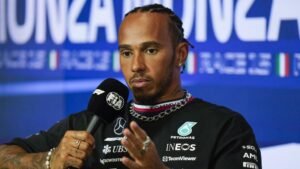 BRITANAC PREKINUO CRNI NIZ: Hamilton u Barseloni zabeležio prvu pobedu u Ferariju