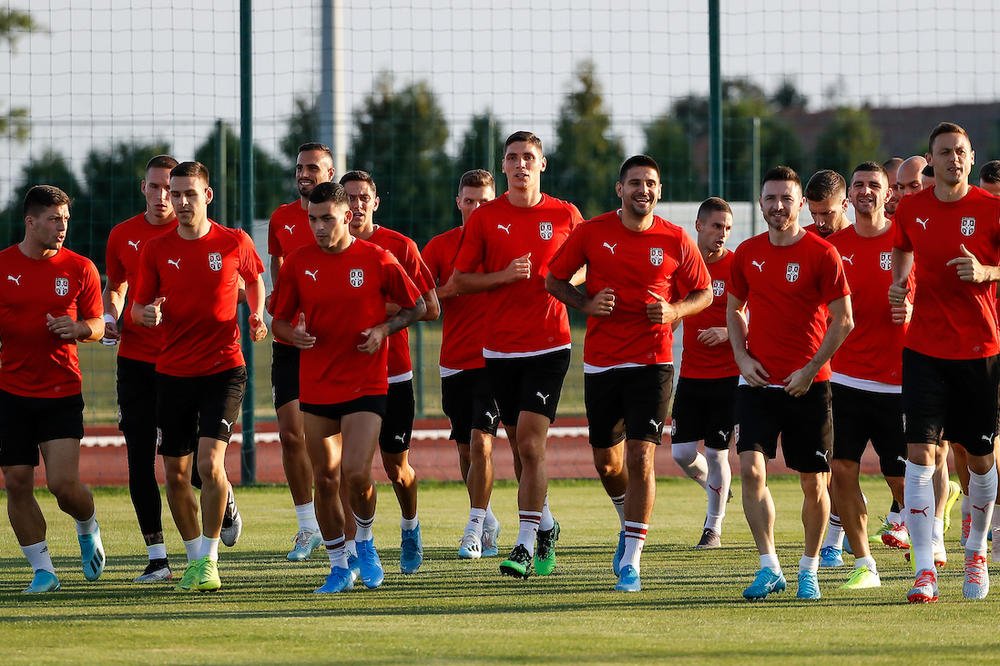Bivši reprezentativac Srbije razočaran: Velika sramota što se nisu odazvali pozivu, Paunović to nije zaslužio!