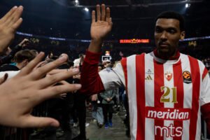 Bolomboj na izlaznim vratima, Zvezda pronašla zamenu u Barseloni?