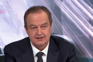 "ČAK SU I TRAMPOVA SAOPŠTENJA PROTIV IRANA BLAŽA!" Dačić oštro iskritikovao MSP Crne Gore -  Dozovite se pameti, nemamo bližih nego što smo jedni drugima!