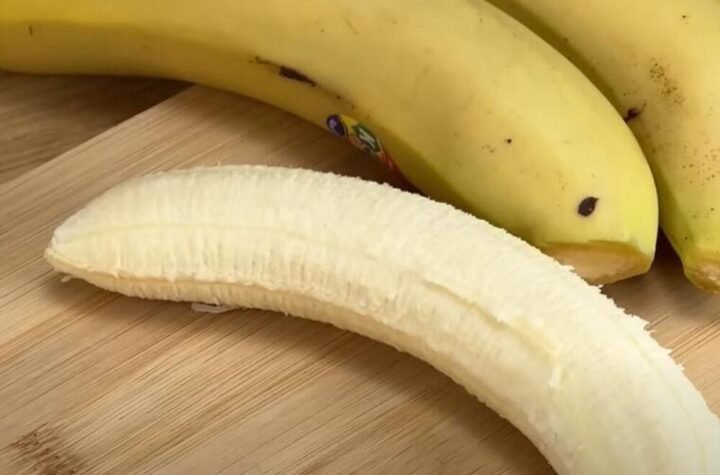 Ceo život ste pogrešno čuvali banane! Evo kako da vam ne pocrne nedeljama, jedna greška vas skupo košta