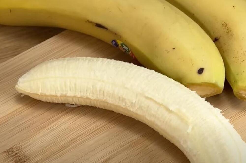 Ceo život ste pogrešno čuvali banane! Evo kako da vam ne pocrne nedeljama, jedna greška vas skupo košta