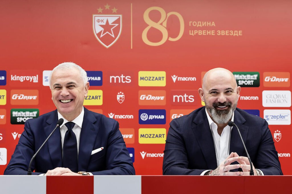 Crvena zvezda ne staje - jedno pojačanje dolazi u četvrtak, a drugo u subotu (Foto)