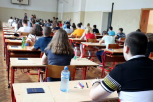 DETALJAN VODIČ ZA MATURANTE I RODITELJE: Ovo su svi važni datumi i satnice do kraja UPISNOG ROKA!