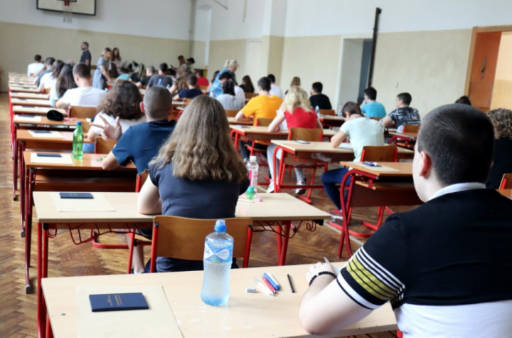 DETALJAN VODIČ ZA MATURANTE I RODITELJE: Ovo su svi važni datumi i satnice do kraja UPISNOG ROKA!