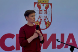 DIVAN POVOD! Brnabićeva sa građanima u Novim Banovcima: Što su napadi jači, narod će još snažnije stati uz Vučića!