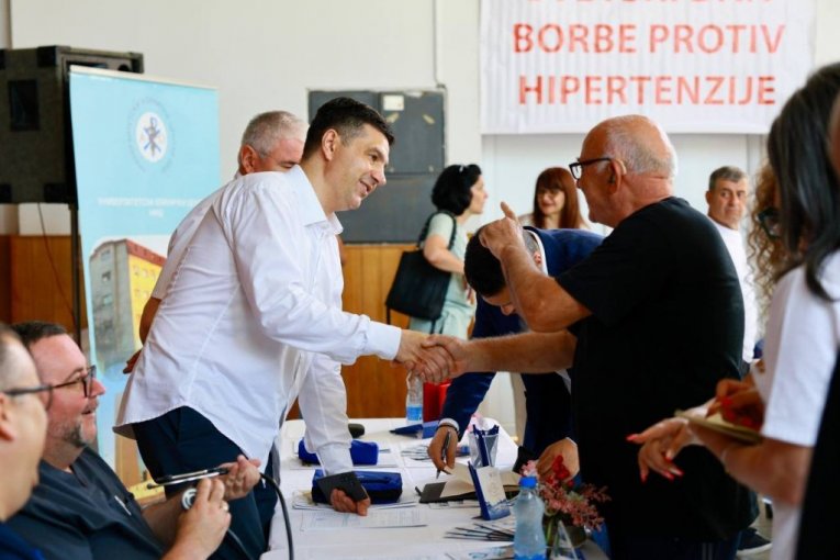 DRŽAVA KOJA BRINE – LEKARI I VLAST UZ NAROD I TAMO GDE SE RANIJE NIJE STIZALO! Niko više neće biti zaboravljen: Lazarević i Pavlović doveli vrhunsko zdravstvo u Trupale