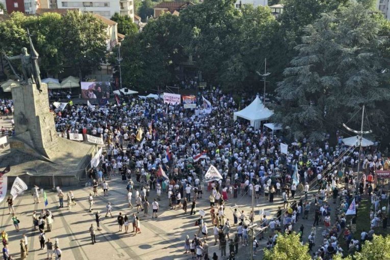 "JUČE JE BIO DEBAKL, OVO DANAS JE TRIJUMF...!" Jovanov u svom stilu prokomentarisao fijasko blokadera u Kraljevu!