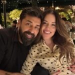 "MAMA TE NAUČILA DA OTIMAŠ TUĐE MUŽEVE I OCA DETETU" Drvlje i kamenje po Amidžićevoj ženi, a ni ona ne ostaje dužna
