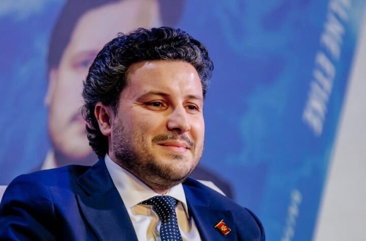 NAPADNUT BIVŠI PREMIJER CRNE GORE! Biznismen krenuo GLAVOM na Dritana Abazovića, nastao OPŠTI METEŽ u sudnici, intervenisala policija