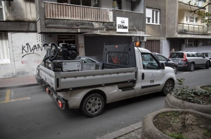 OBJAVLJEN RAT KOMARCIMA! Kreće masovno "čišćenje" po Beogradu