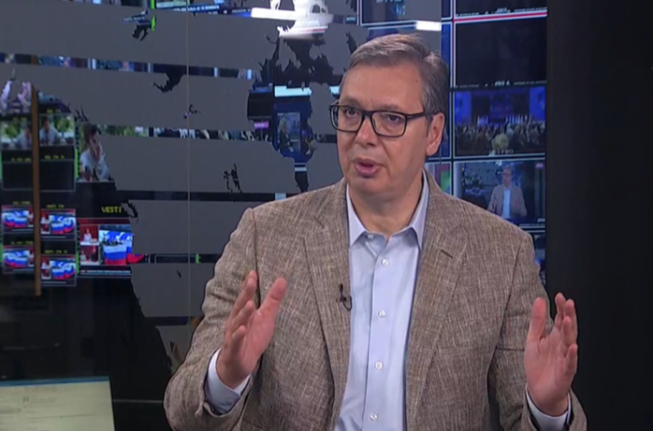 "OBRADOVAĆEMO PENZIONERE PAKETOM MERA!" Vučić: Razgovaramo i o sniženju cena lekova