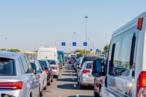 OBUSTAVA SAOBRAĆAJA NA GRANICI! Zbog visokih temperatura zabrana za teretnjake u Mađarskoj!