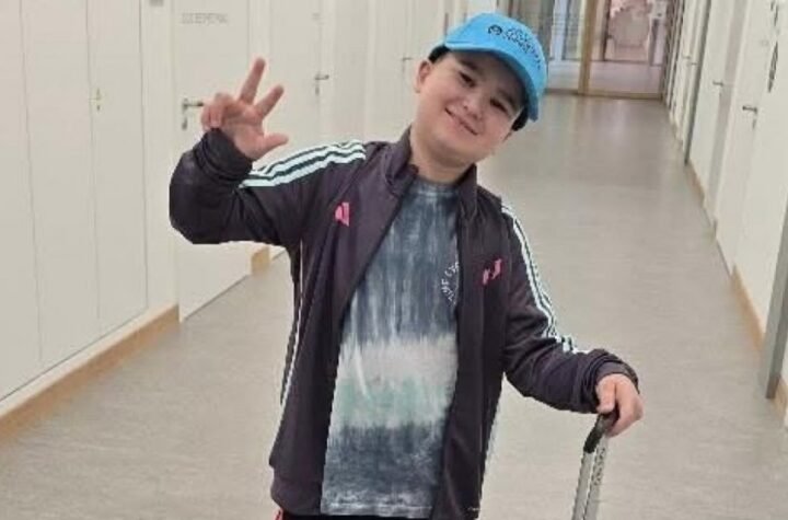 ON JE DEČAK HEROJ! Andrija hrabro podneo  jednu tešku operaciju, iako ima jako retku bolest - osmeh ne skida sa lica (FOTO)