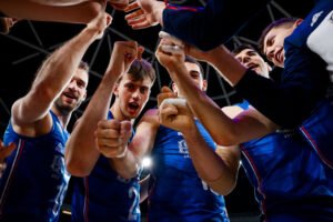 ORLOVI NA KONOPCIMA! Furiozna Francuska na pragu pobede!